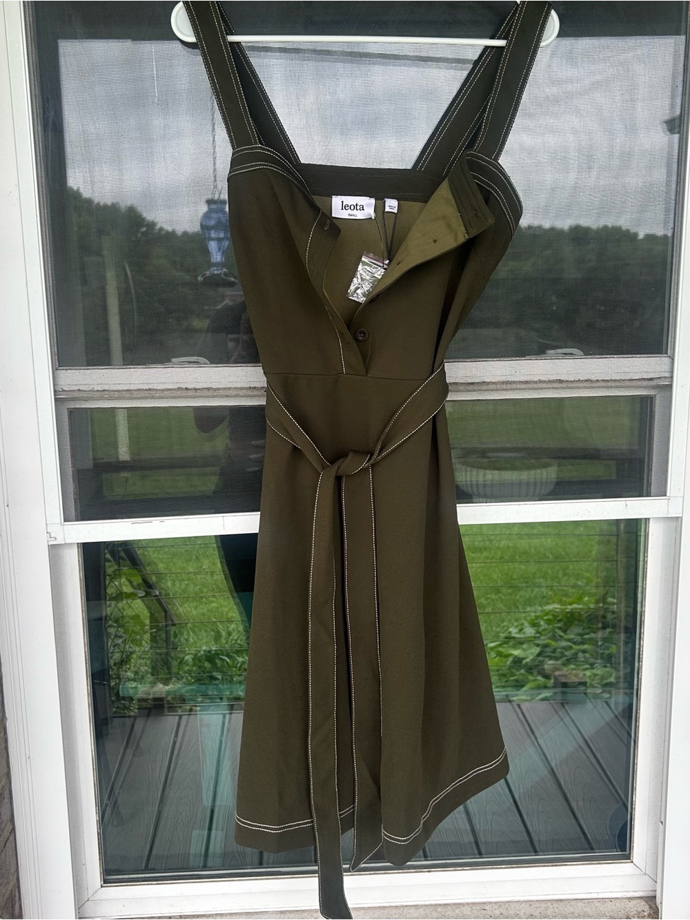 Leota NWT Emilia Contrast Stitch Belted Sleeveless Dress Kalamata Green S